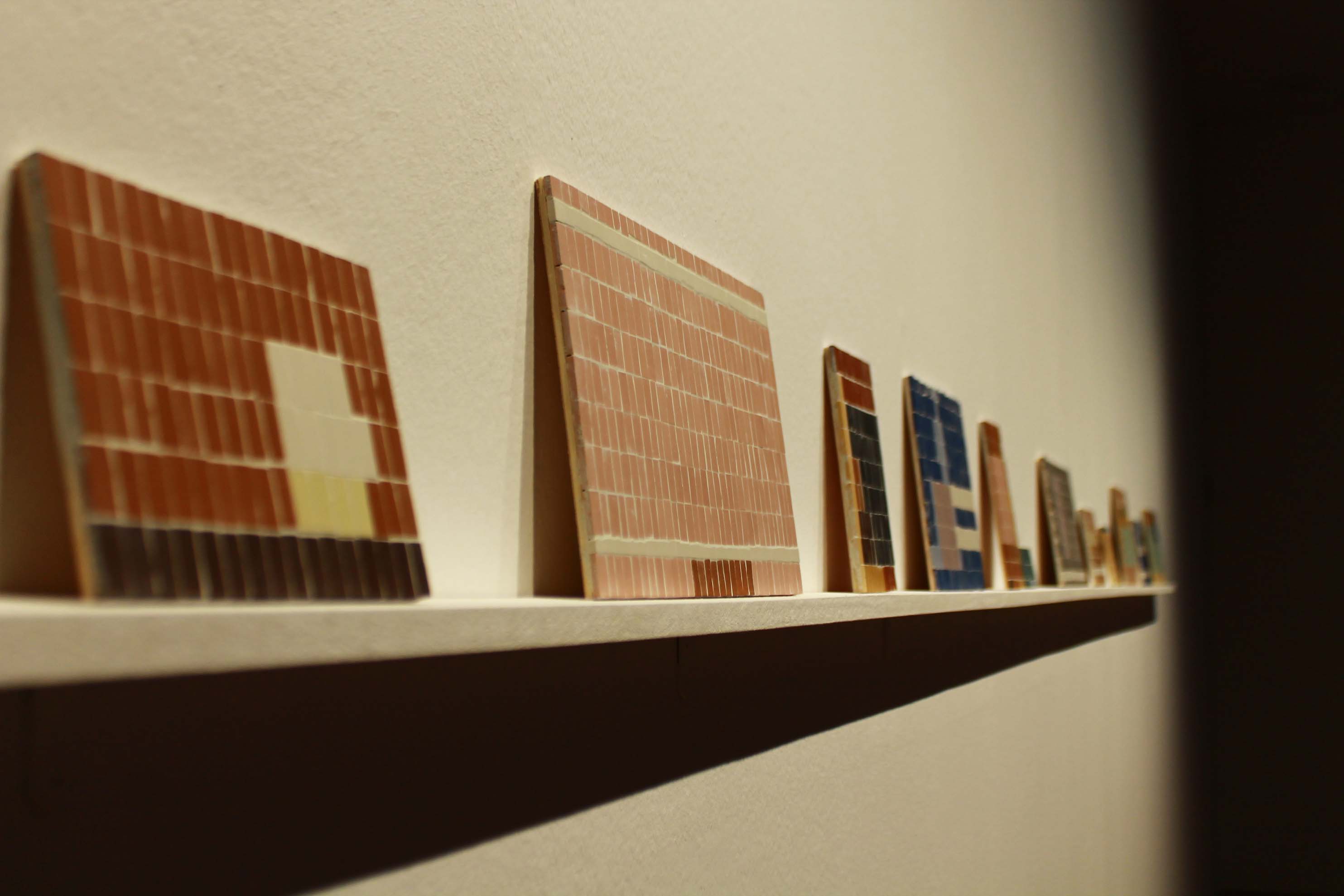 Patricia Esquivias. Prototypes of reproductions of accidental tile designs, thought for Madrids Metro museum gift shop, 2013 (detalle)  [Prototipos de reproducións de deseños accidentais de azulexos, pensados para a tenda de agasallos do museo do Metro de Madrid] 