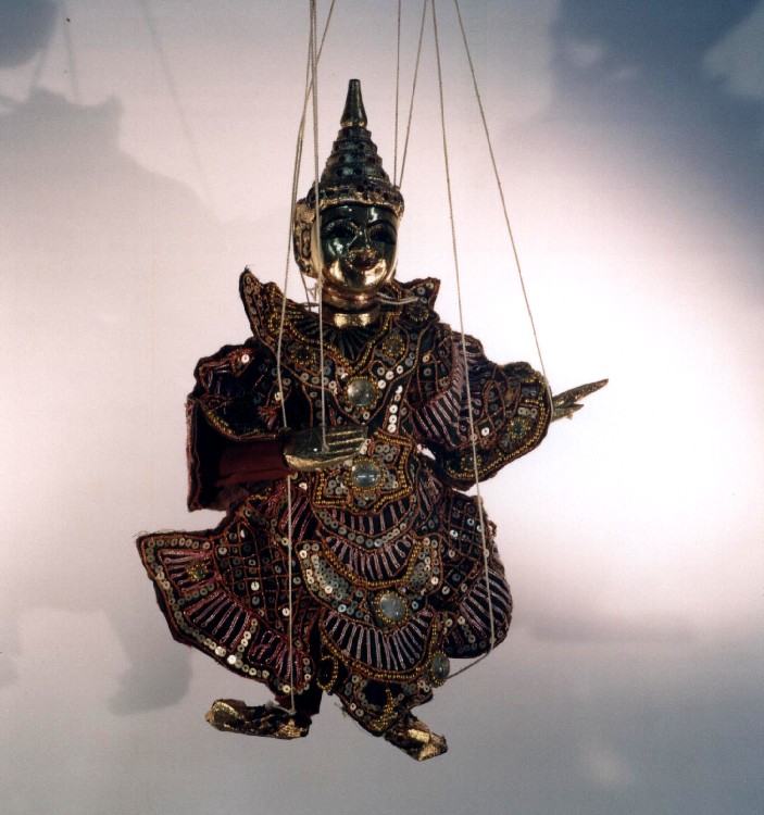 Boneco de Cambodia. Fonte: Museo Galego da Marioneta