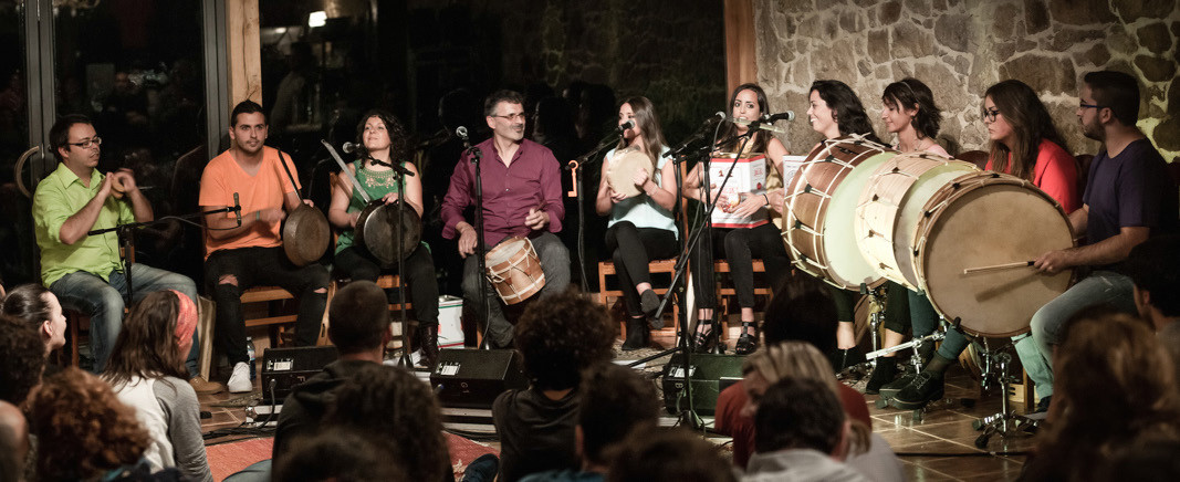 Xosé Lois Romero e Aliboria: A mudanza dos toques. Xosé Lois Romero e Aliboria: A mudanza dos toques