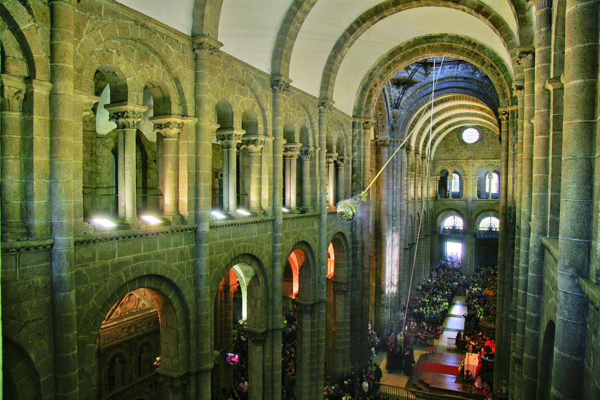 Botafumeiro na nave da Catedral de Santiago