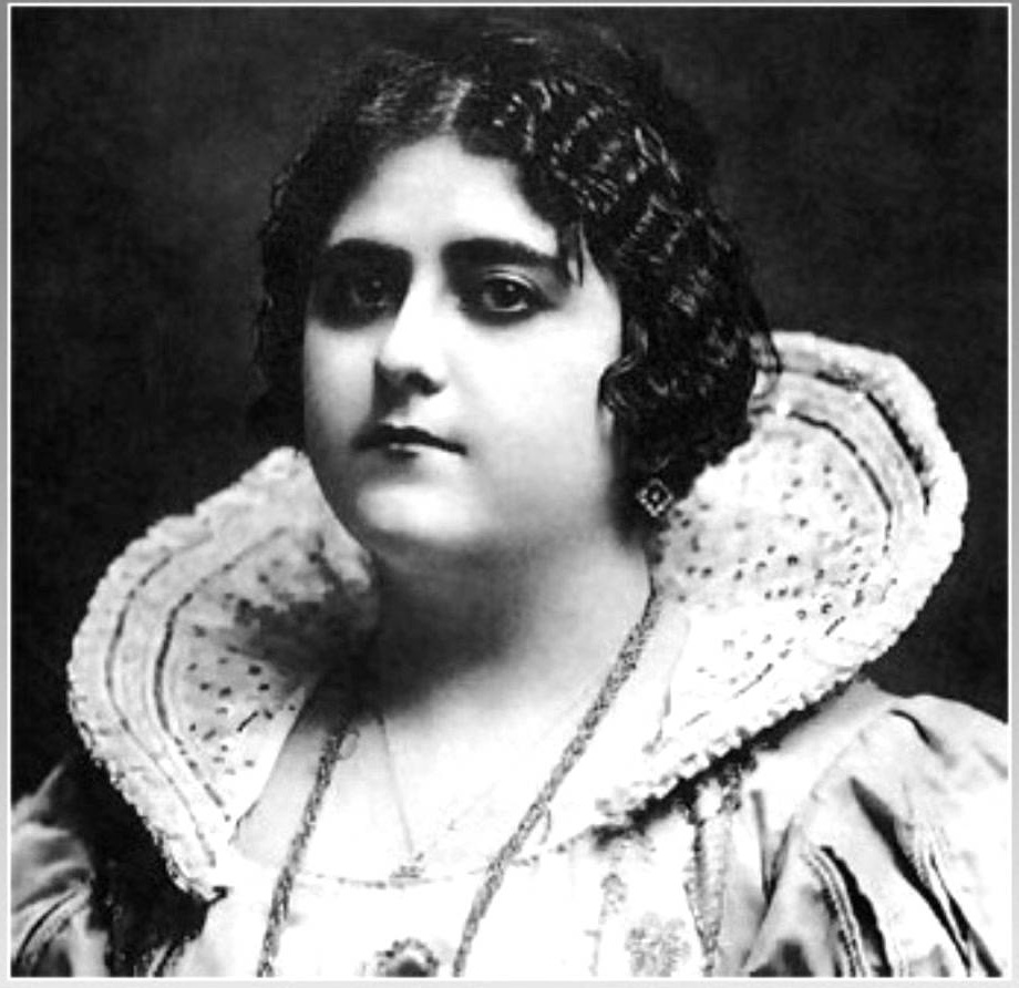 Ofelia Nieto na ópera 'Tosca'. Bos Aires, 1922             Fonte: Álbum de Galicia