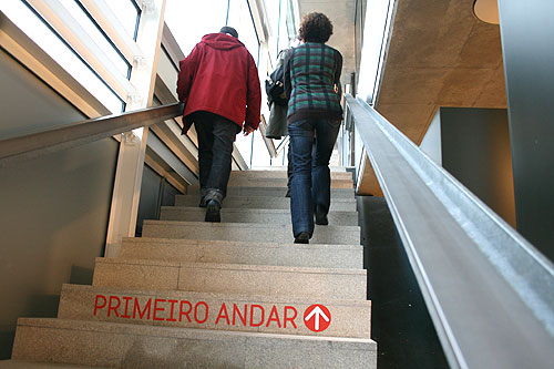 Biblioteca pública Anxel Casal en Santiago
