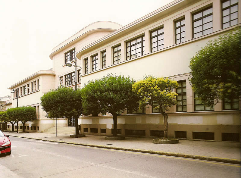 Antiga escola de traballo Lugo