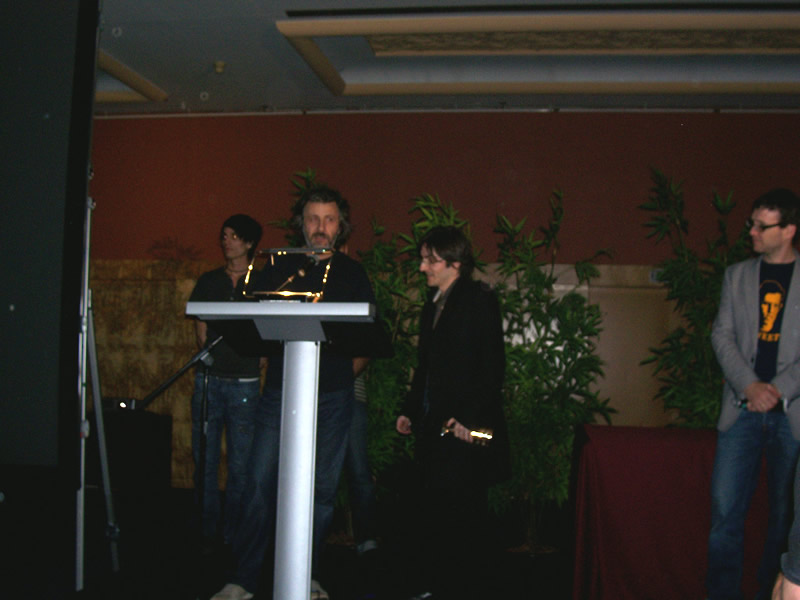Bartolomé Seguí e Kiko da Silve recollen o premio a mellor obra para As serpes cegas
