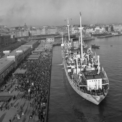 Saída do barco Juan de Garay.A Coruña, 1957