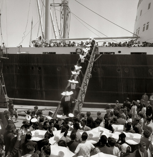 Relixiosas que veñen de Cuba.A Coruña, 1961