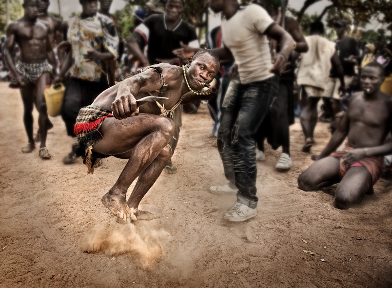 Fotografía de <i>Lucha africana</i>. Javier P. Fernández Ferreras