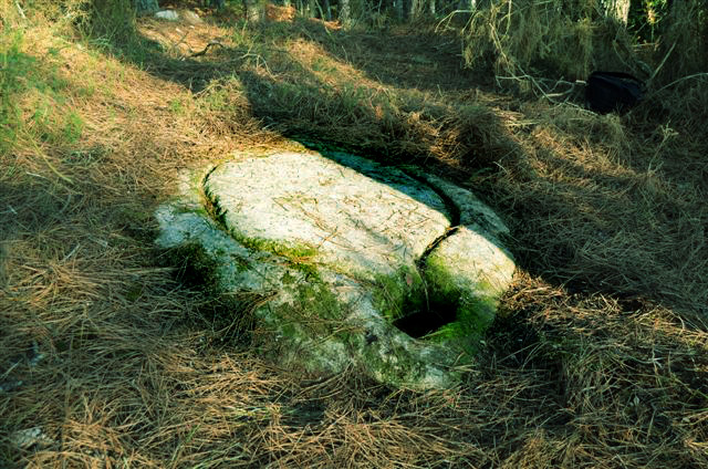 A Pedra da Coviña, en Taboexa (As Neves)