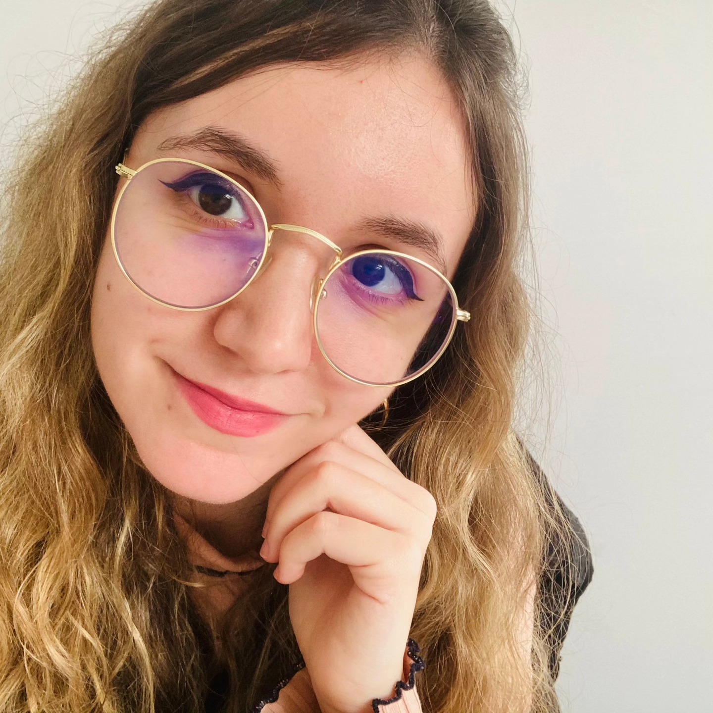 Paula Currás. Fonte: Facebook do Premio Pérez Parallé