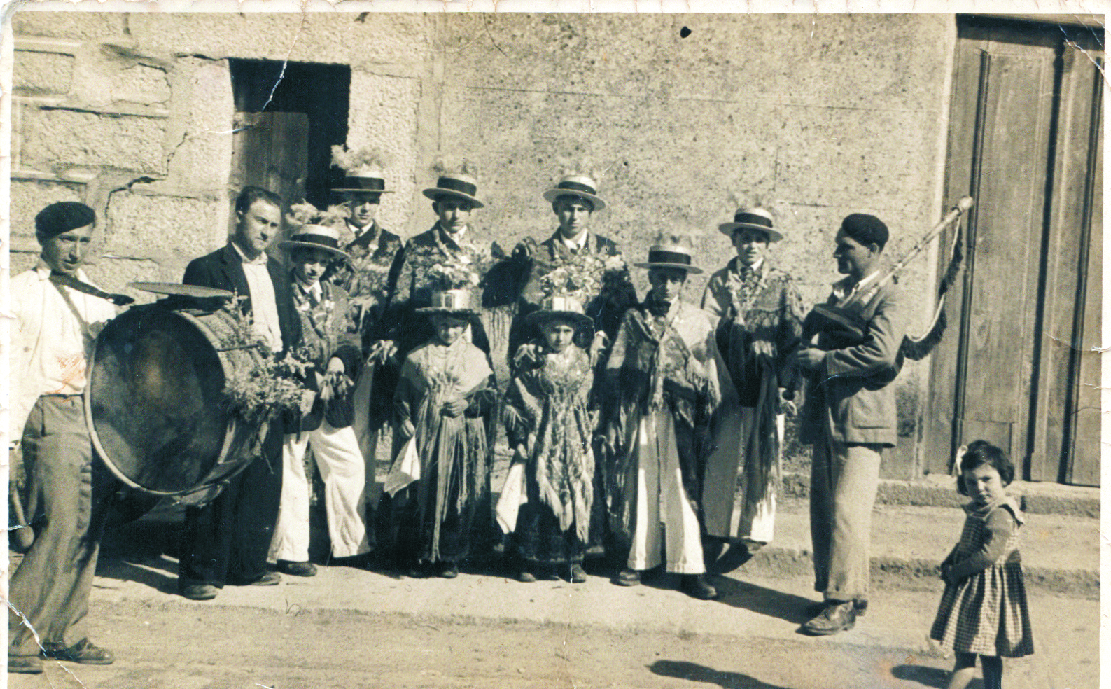 Antigo rancho de Entroido de Salceda. AC A Feira.