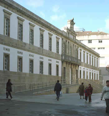 Galería: Exteriores e interiores do novo museo